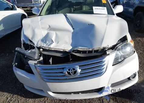 2008 Toyota Avalon Limited z USA, uszkodzony, nr VIN 4T1BK36B98U315599